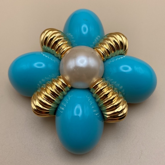 Vintage 90s Joan Rivers Cruciform Faux Pearl And Turquoise Brooch - Picture 3 of 12